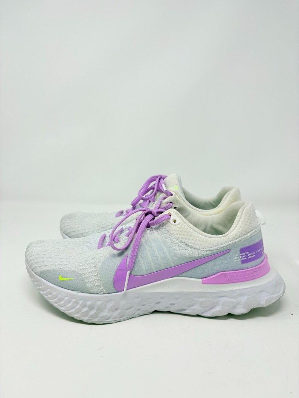 Nike React Infinity 3 Road Running Shoe Sneaker White Purple Size 9.5 - Picture 4 of 11